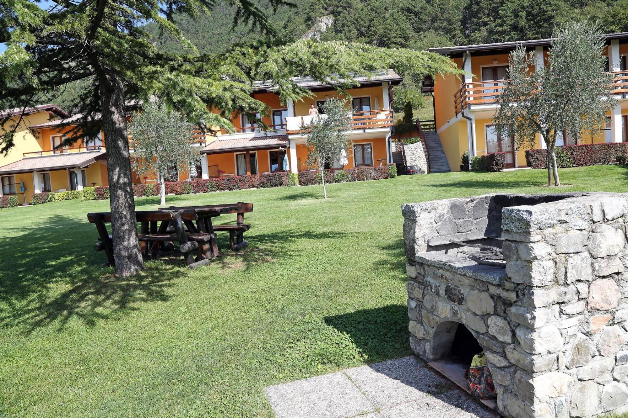 Hotel Residence La Pertica Tremosine Eksteriør billede